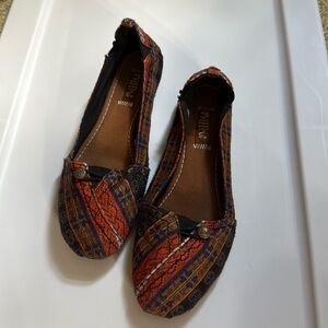 Mad Love textile slip on flats size 8 EUC
